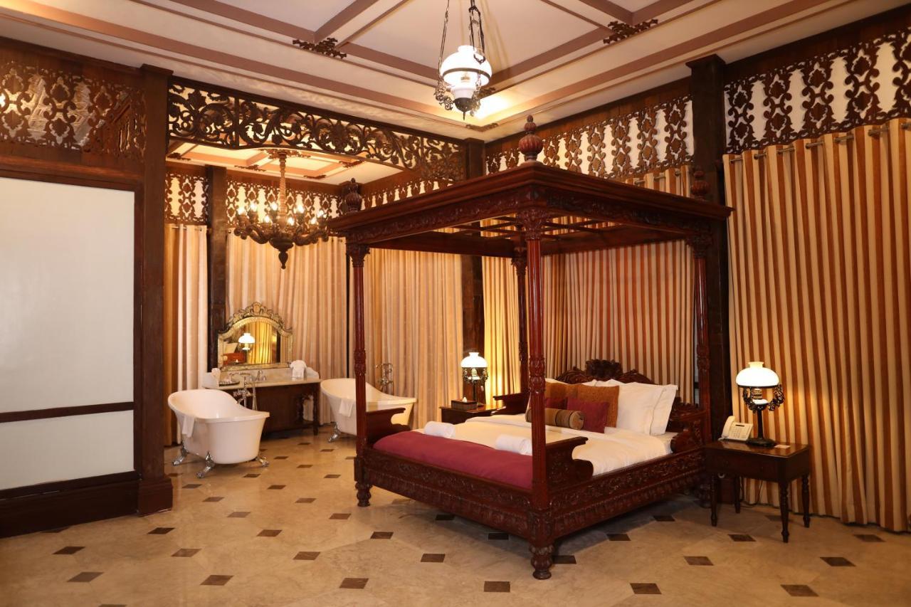 Las Casas Filipinas De Acuzar Bagac Luaran gambar